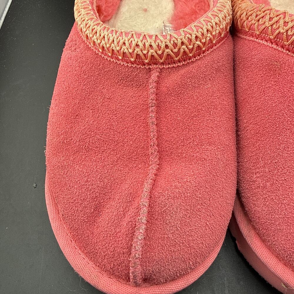 UGG Australia Women's Size 6 Pink Sugar Sole Slip On Shoes - Picture 2 of 8